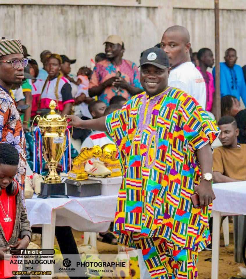 Trophée du Tournoi Aziz Balogoun